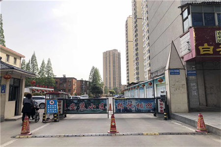 密州府东名邸3室2厅1卫86万118m2中档装修出售